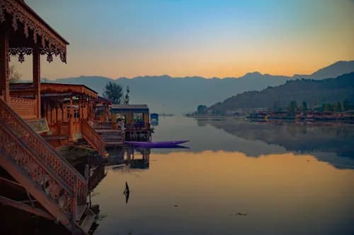 Dal Lake